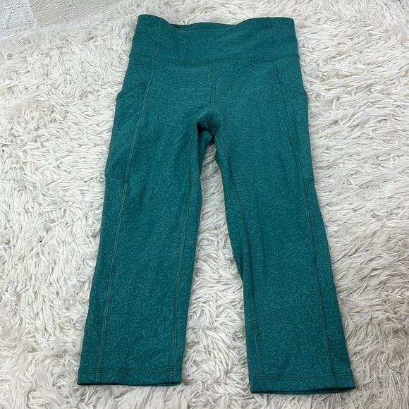 Lululemon Invigorate High-Rise Crop 17" Crunch Teal Lagoon - Picture 1 of 6